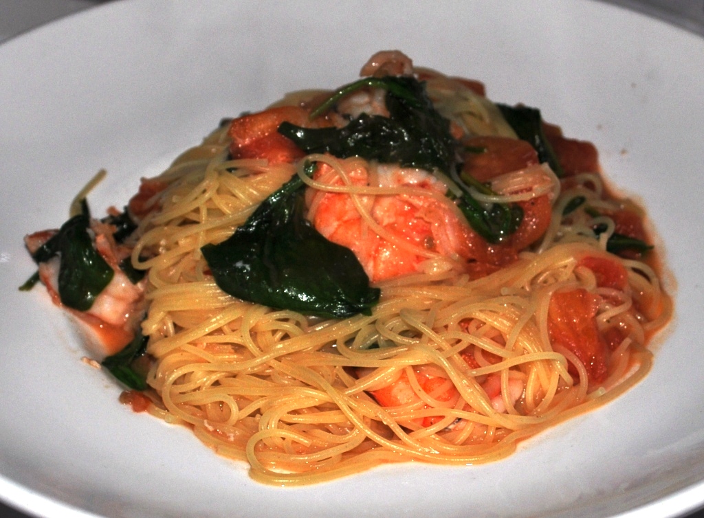 capellini pomodoro. Capellini con Gamberi, Spinaci