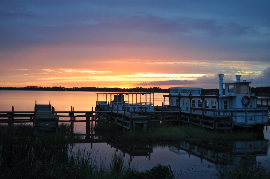 Sunset Over Lake Dora, Mount Dora, Florida Sunset Over Lake Dora, Mount Dora, Florida